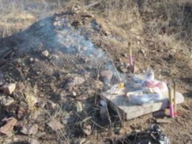 上坟烧错人了,有人烧错坟了怎么办