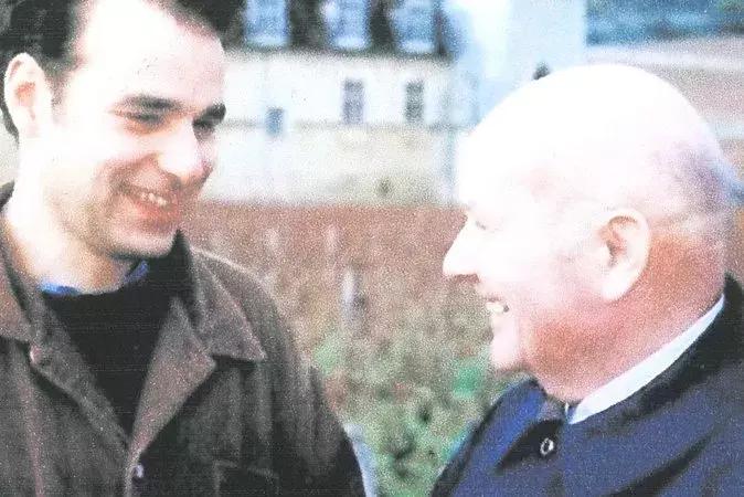 师者当潜心教书育人,师者当以德为先