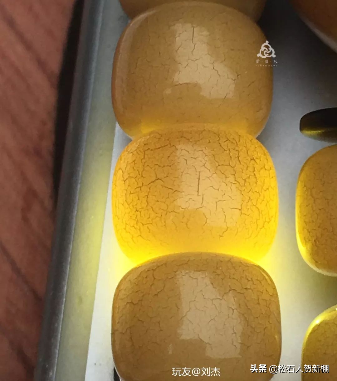 一条菩提根，盘10年，如蜜蜡般漂亮