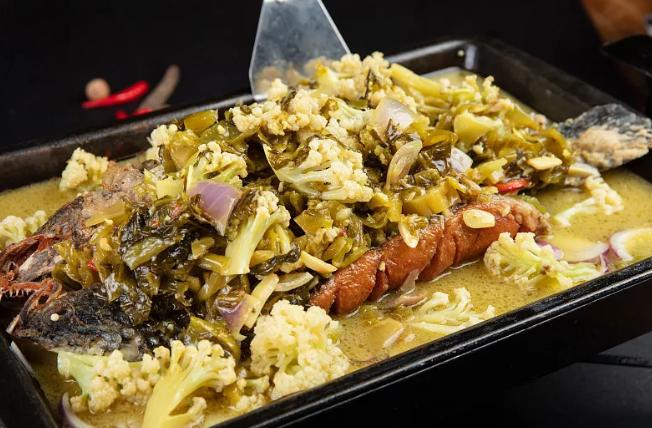 雄黄粉能驱蛇吗对人畜有无危害,蛇为什么害怕雄黄粉