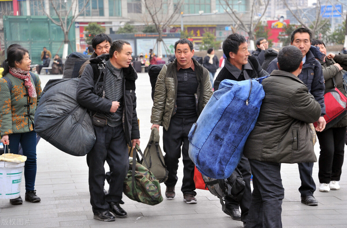 农村人家的生活现状,农村人打工现况