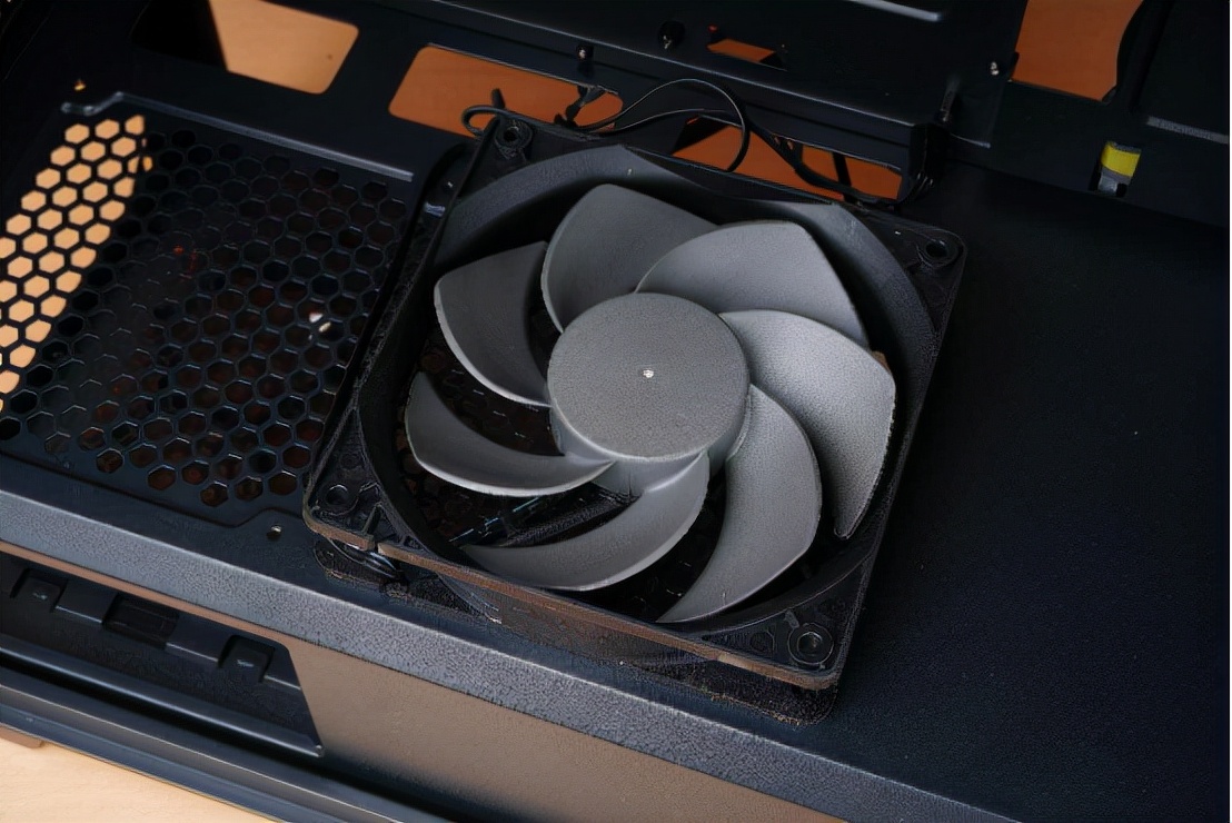 九州风神AK620数显版风冷散热器,九州风神ak620对比追风者t6