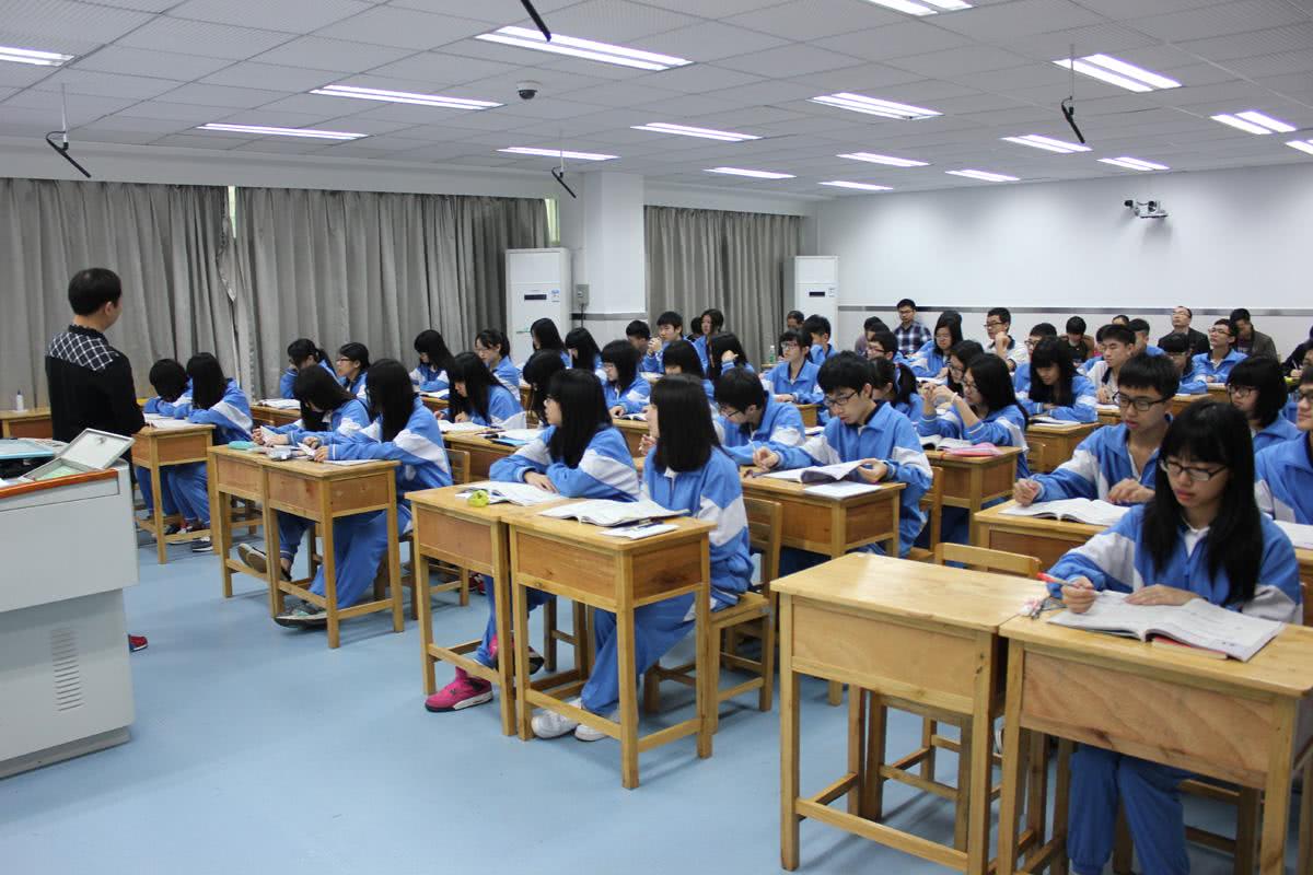 中学生偏科的原因及解决方法,中学生偏科怎么办