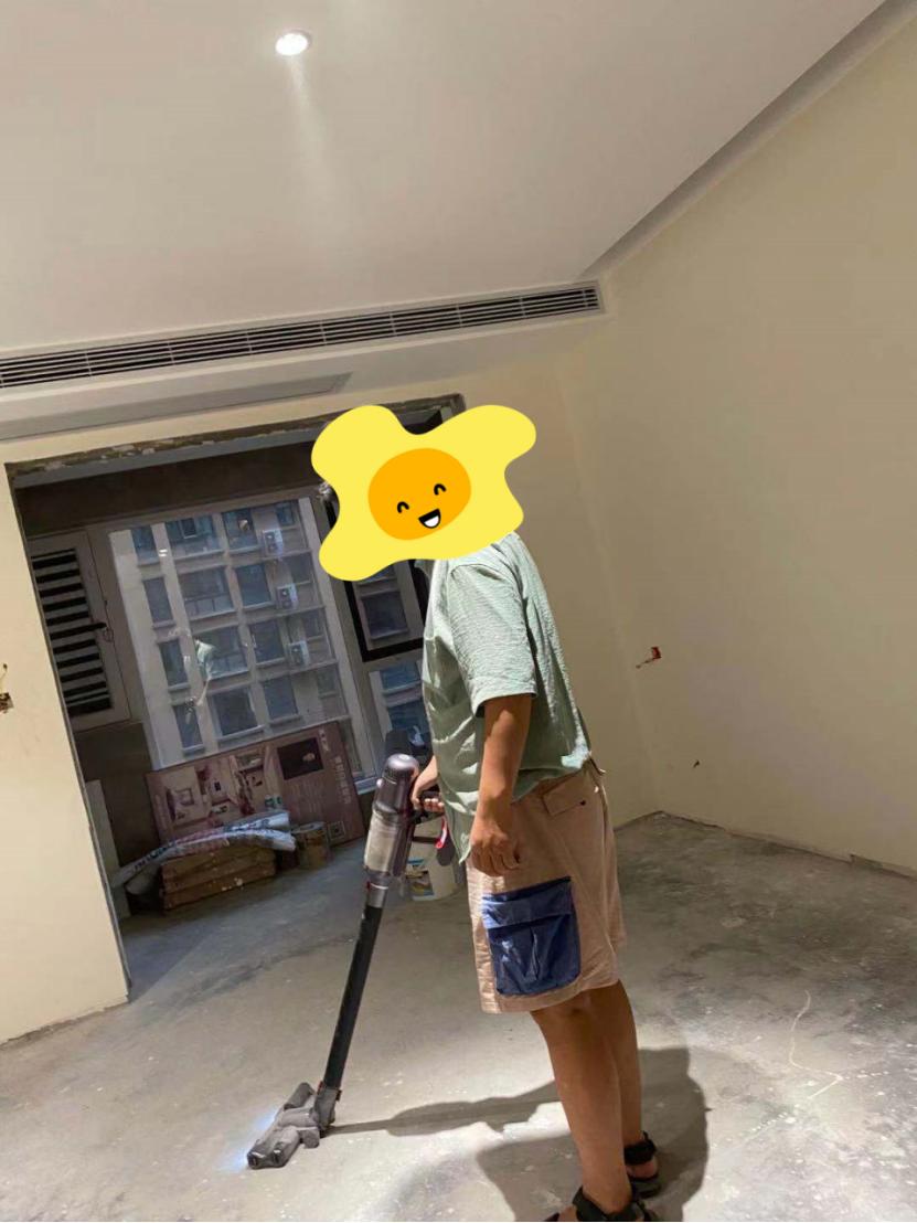 小狗吸尘器和戴森吸尘器对比,戴森吸尘器哪款性价比高10倍