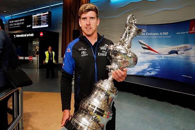 帆船界也有超甜CP！专访新西兰帆船双子星之一——彼得·博林