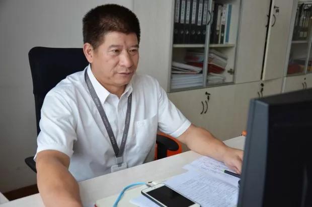 茶叶大户44岁转型干快递,奋斗9年成国家高级工程师