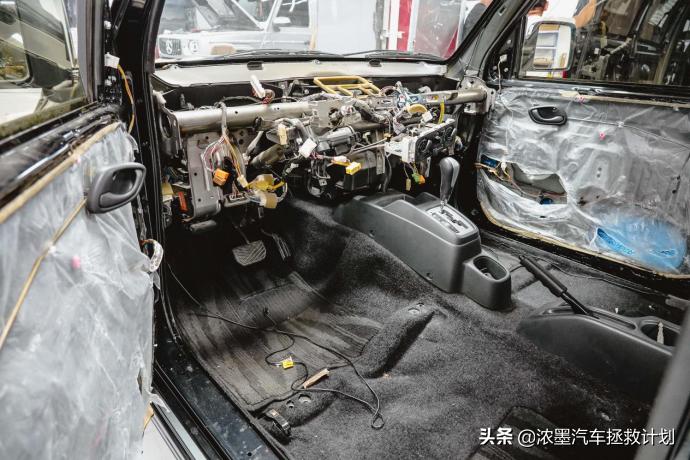 铃木吉姆尼翻新整备,新款铃木吉姆尼实拍图造型经典