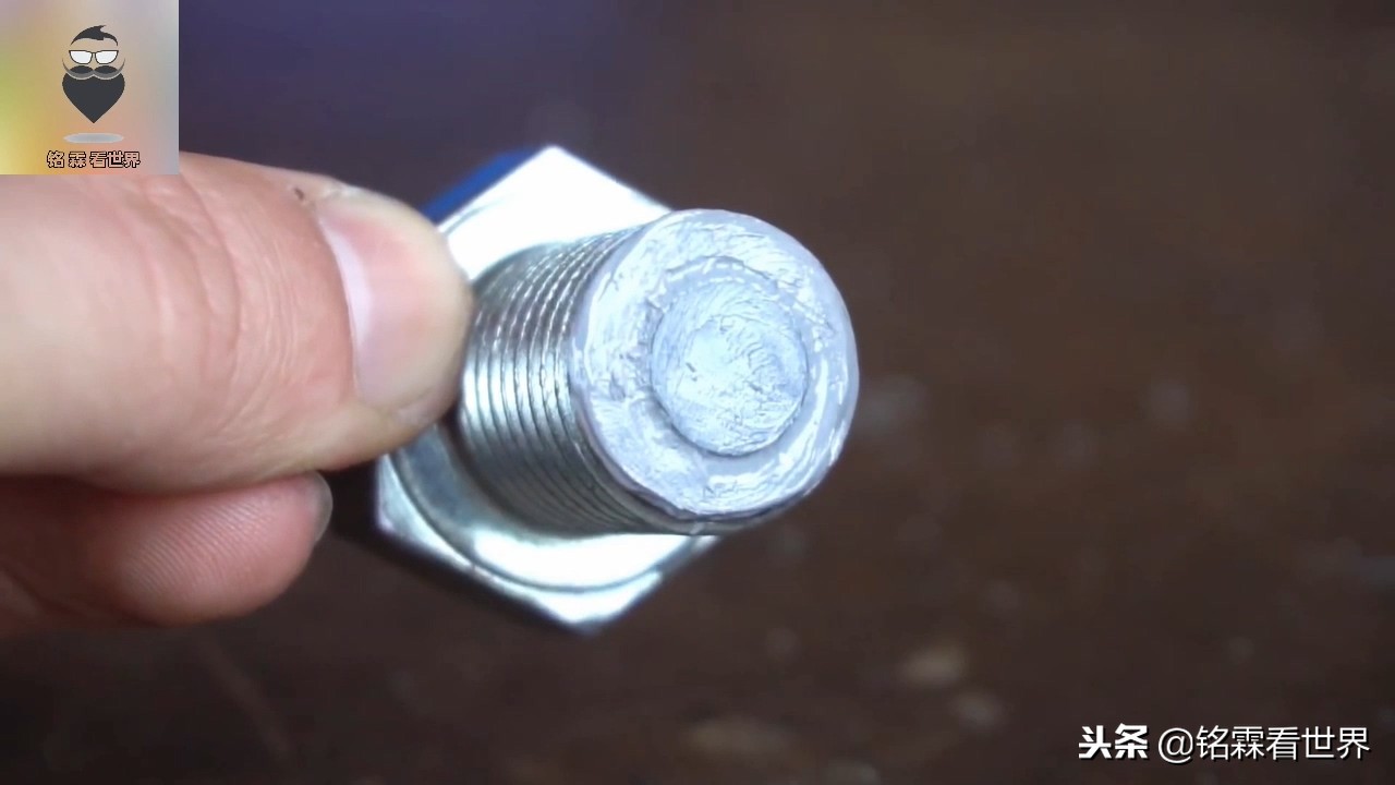 师傅动手改造磨钻头神器,自制磨钻头神器万能麻花钻头