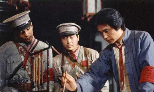 他是毛主席第一爱将善攻善守胜林彪未牺牲可排十大元帅第二