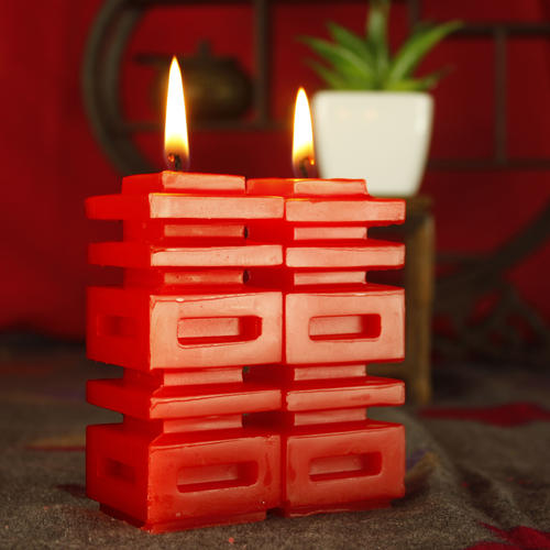 洞房花烛夜为什么点蜡烛,你知道洞房之夜为什么要点花烛吗