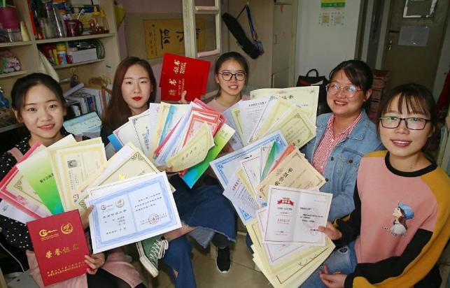 教育部下发通知,中文水平分为“三等九级”,网友:出题很幽默