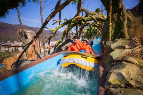 黄果树瀑布可以体验漂流,黄果树洞穴漂流