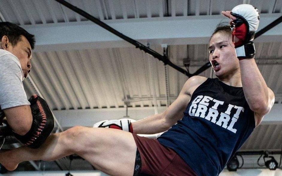 中国女拳王vs日本女拳王,中国女子拳王40秒ko日本人