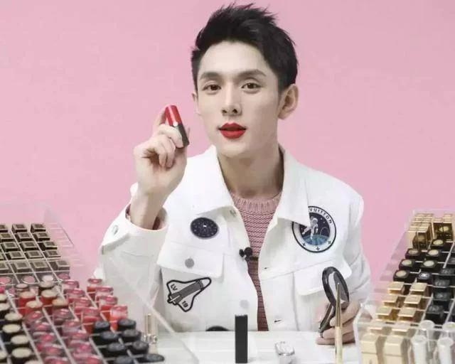 李佳琦直播经典,李佳琦直播翻车快评