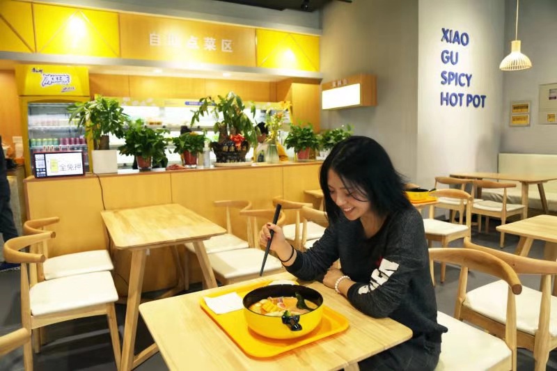 加盟餐饮怎么加盟,现在做加盟餐饮靠谱吗