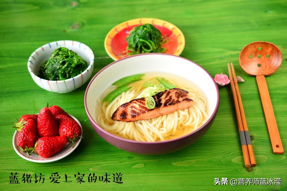 婴儿辅食三文鱼和什么搭配,三文鱼烩饭辅食一岁以上