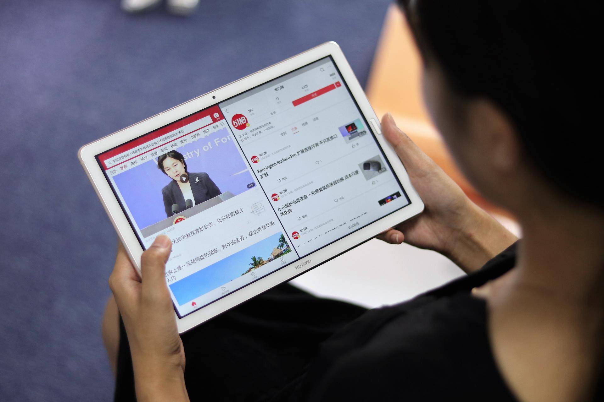 华为平板m6高能版对比拯救者y700,华为平板m6scm-w09是多少寸的