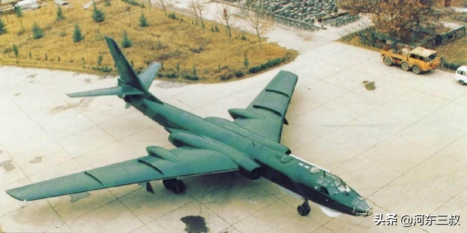 轰6型轰炸机携带空射弹道导弹,轰6轰炸机到底有多强