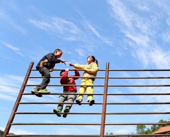 扶贫人物故事——谷城县：郭峪村里的养蜂人