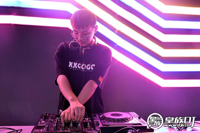 哪里可以学打碟dj,女生学dj的缺点