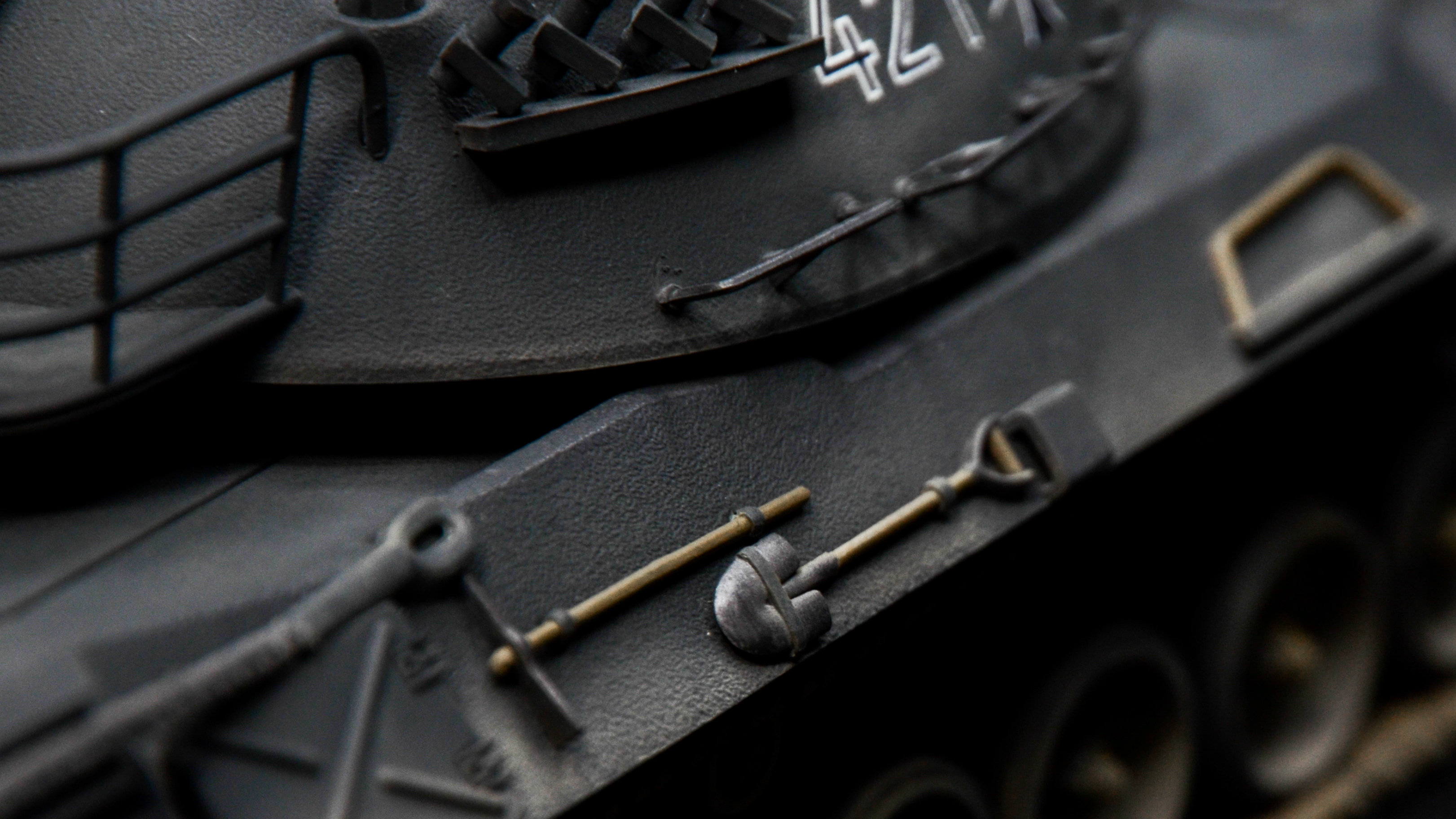 虎王式重型坦克模型制作,虎王坦克全内构模型制作视频