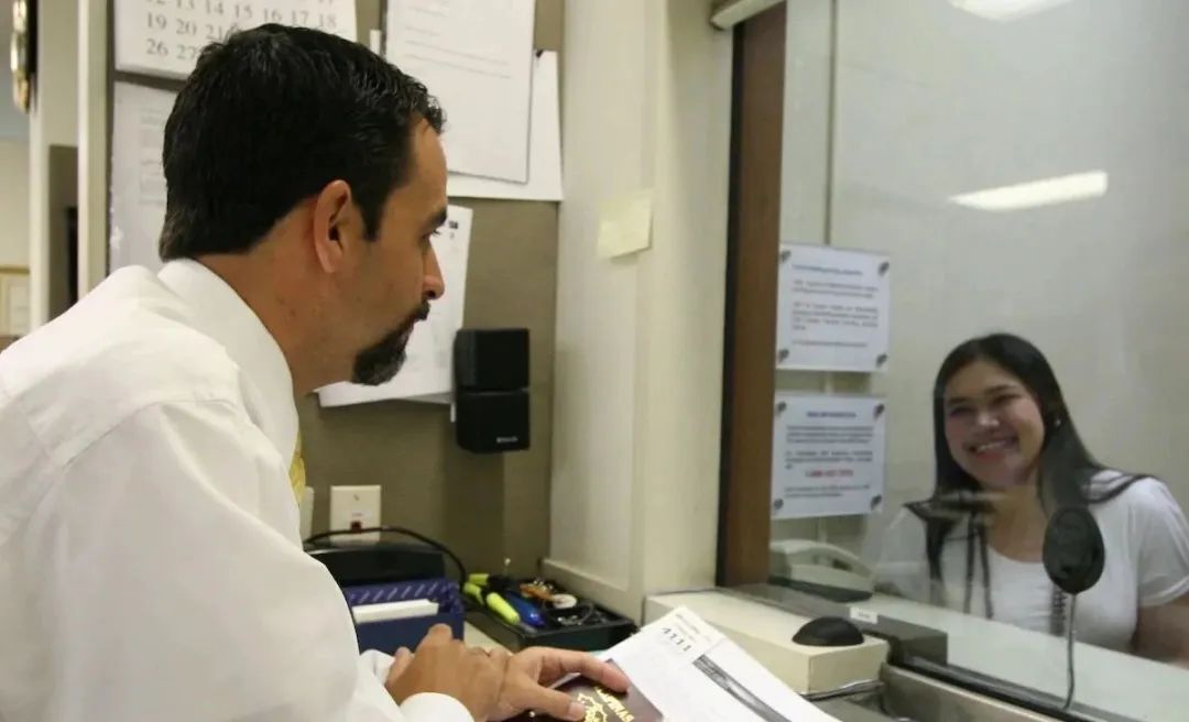 美国签证预约哪里最好签,美国签证等到了排期