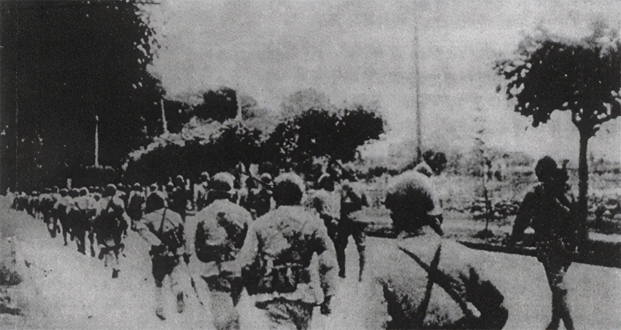 上海解放时是怎么恢复经济秩序的,上海邮政大楼怎么解放的