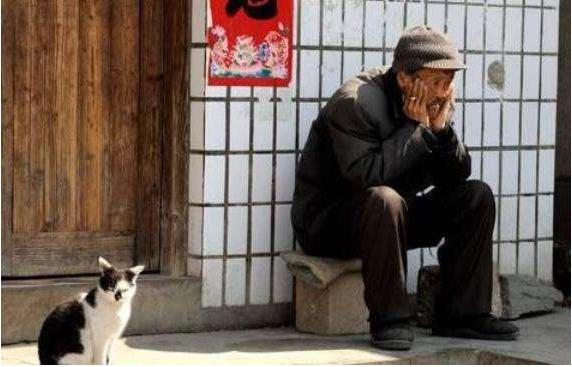 男凹女凸不寡就孤的俗语,俗语男凸女凹是什么意思