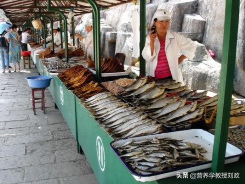 红烧小黄鱼的家常做法简单又好吃,小黄鱼的家常做法红烧小黄鱼王刚