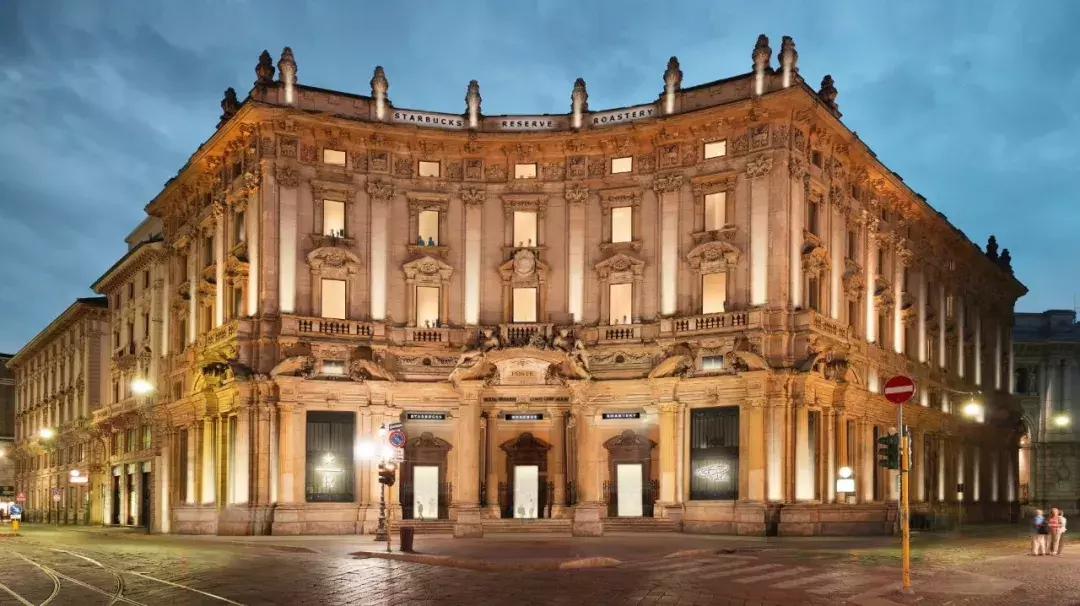 星巴克百年建筑,星巴克翻新