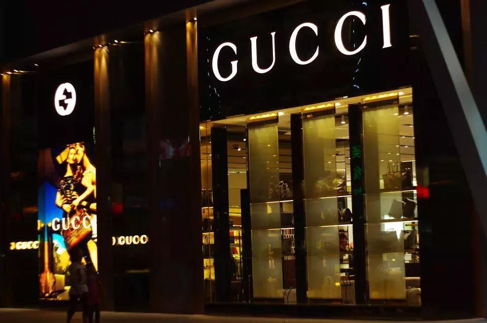 300多的正品和400多的高仿,仿名牌包丢人吗