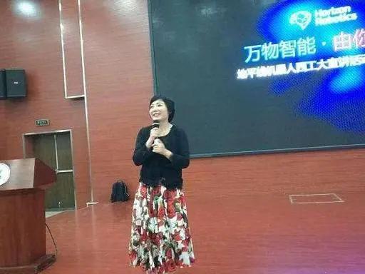 这两位女性企业家是我们心中的标杆向他们致敬