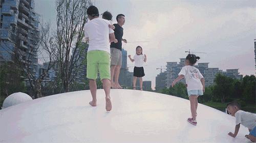 在小区门口开一家儿童游乐场,万科小区内儿童游乐场