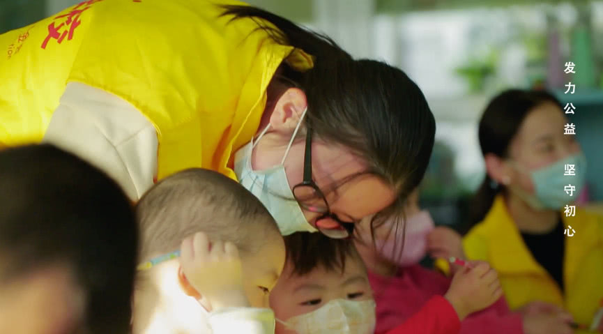 穷且益坚，困而兼爱，抗癌斗士刘正琛用公益传递爱心