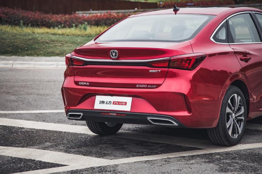 宝马f20评价,逸动plus高速稳定性怎么样