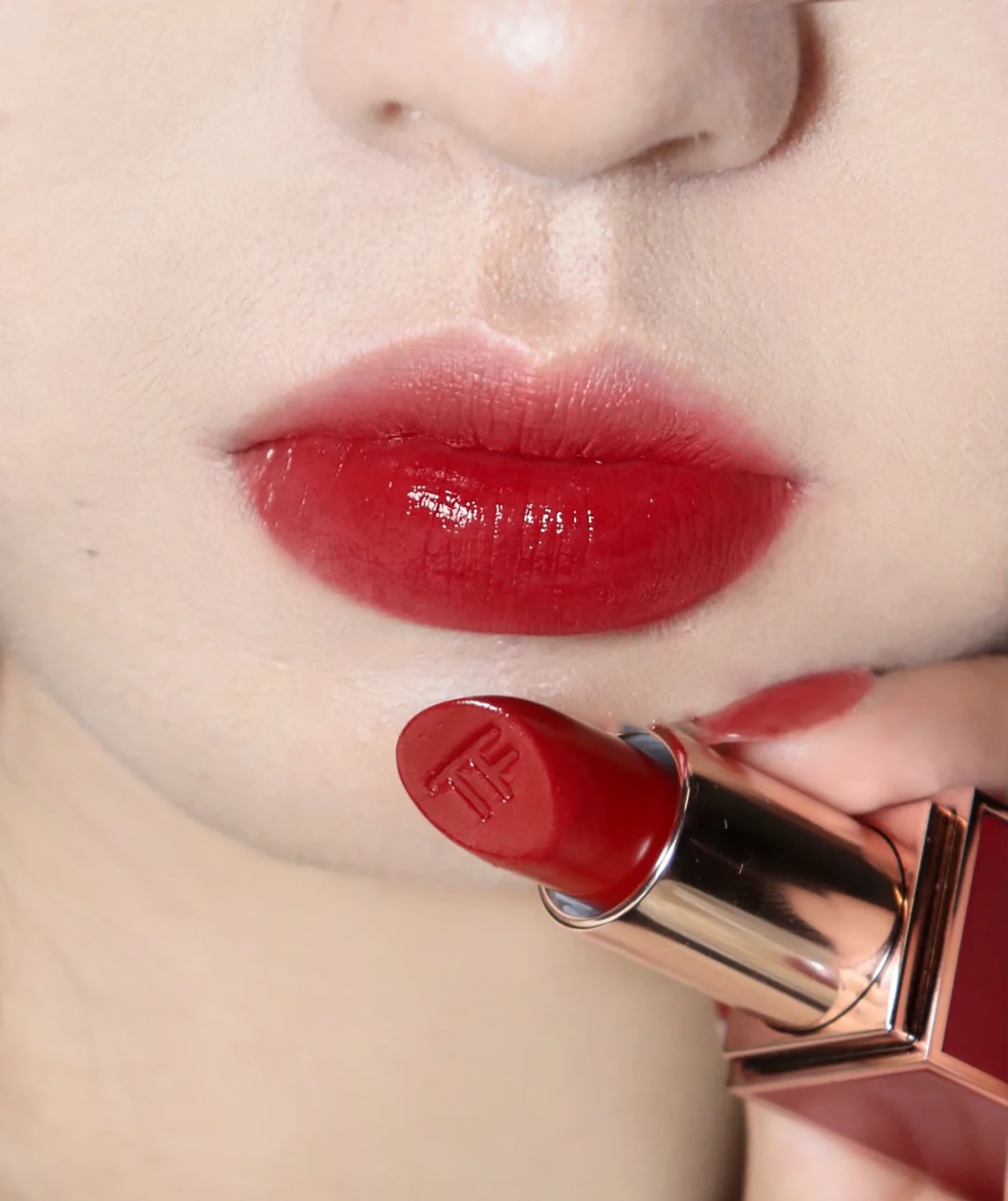 适合夏天显白的口红色号,夏天买口红