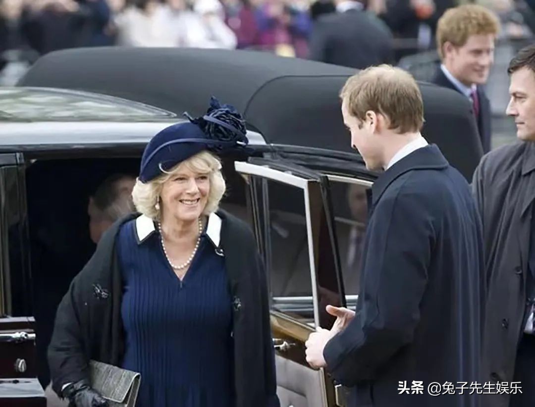 乔治小王子和卡米拉,小乔治为什么不和谢尔顿联系