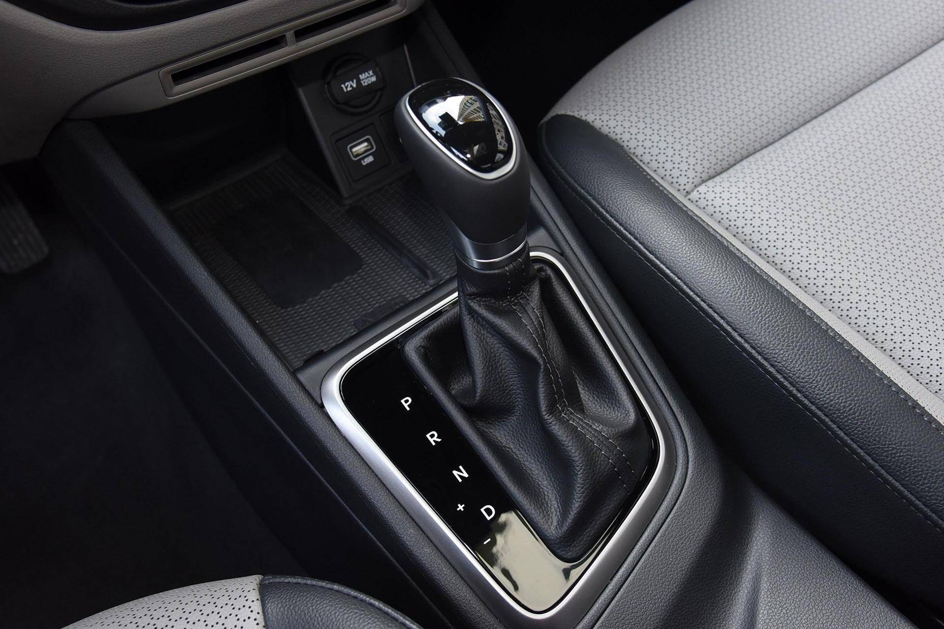 丰田致享和赛欧3哪个性价比高,2015款赛欧3自动理想型测评