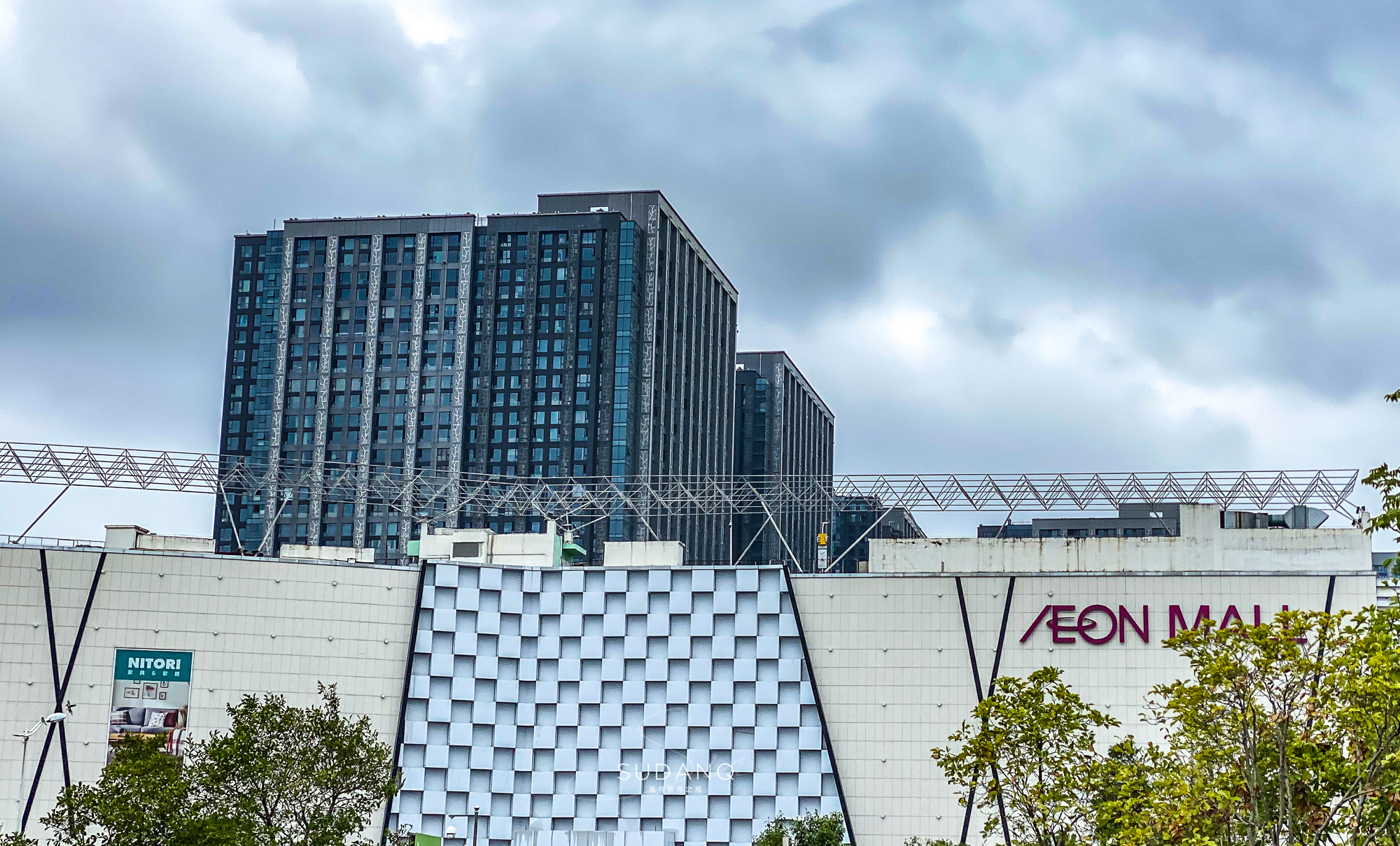 武汉哪家购物中心好玩,武汉最大的购物中心有多大