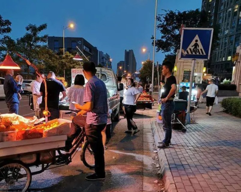 工厂停工工人工资怎么办,工厂工人大面积失业怎么办