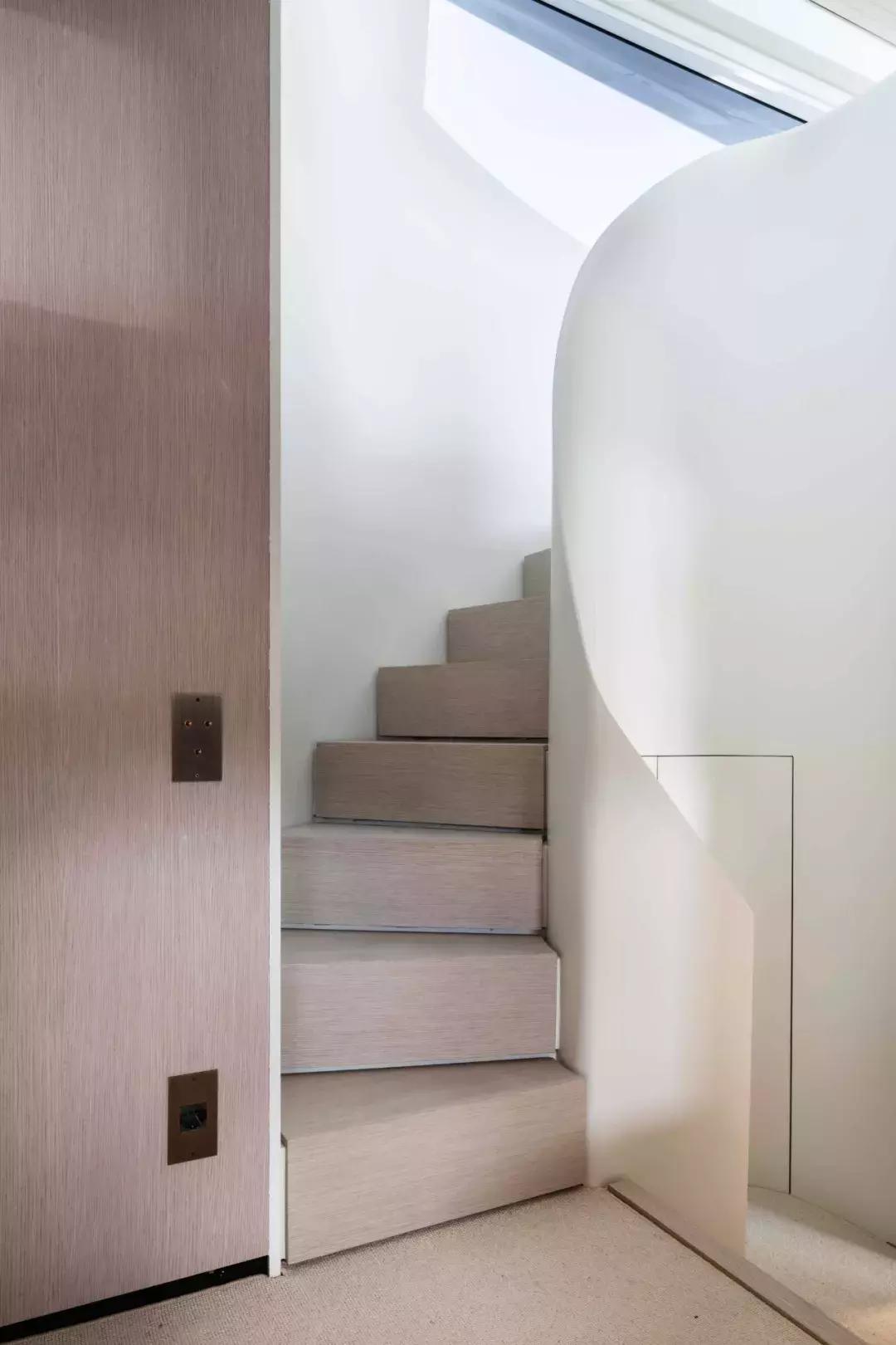 最豪华游艇别墅,一艘超级游艇多少钱