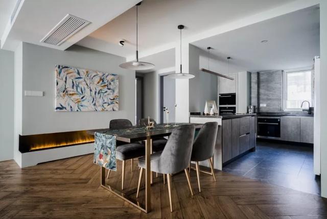 超薄大理石电视墙装修效果图,通风40天搬新家