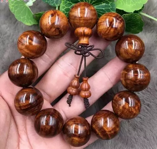 还在为摆盘而犯愁吗,文玩手串穿绳打结方法视频教程