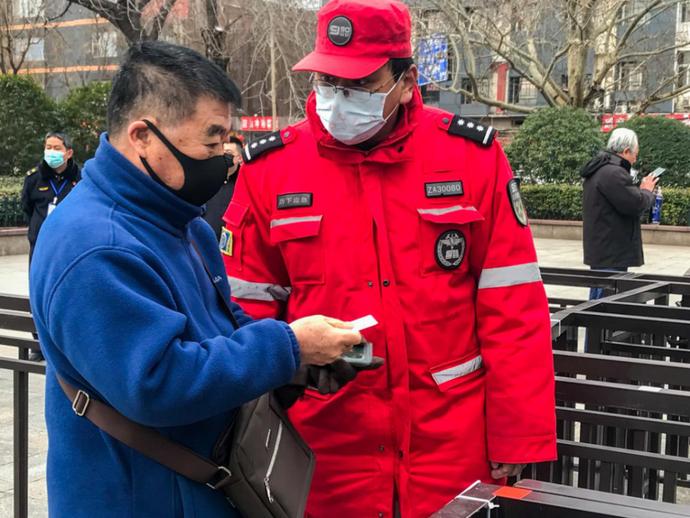 济南天下第一泉风景区开放首日,带你们“云逛”趵突泉、五龙潭……