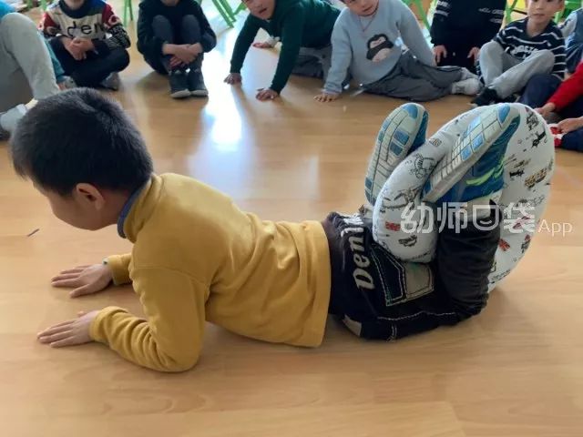 宅家带娃不着急,30个亲子游戏送给你