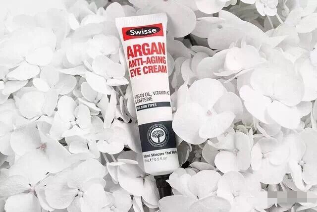 十大品牌眼霜适合50岁,推荐几款简单好用的眼霜