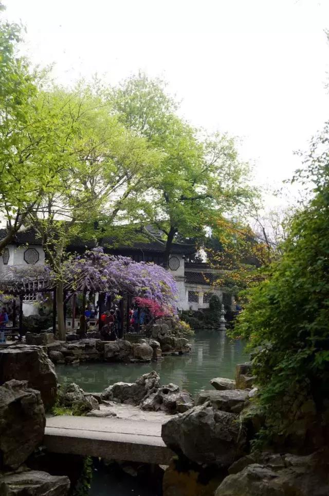 中国园林的诗情画意之美,虽由人作宛自天开的造园理念