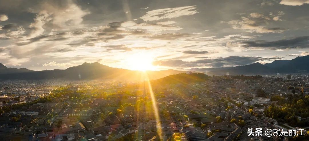 丽江是个怎样的地方,丽江是一个浪漫的城市