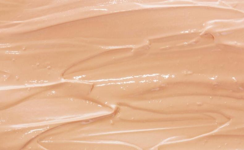 油皮粉底怎么才能脱妆不卡粉,油皮粉底怎么才不会斑驳