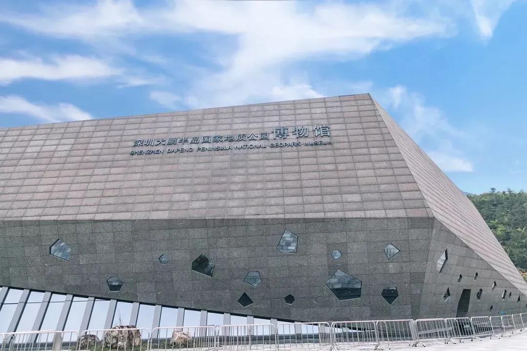 深圳免费十大打卡景点攻略,深圳凤凰城地铁站网红打卡